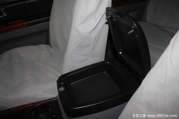2012款黄海 大柴神 至尊版 豪华型 3.2L柴油 双排皮卡驾驶室图（33/55）