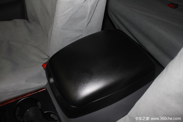 2012款黄海 大柴神 至尊版 豪华型 3.2L柴油 双排皮卡驾驶室图（32/55）