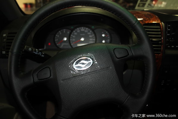 2012款黄海 大柴神 至尊版 豪华型 3.2L柴油 双排皮卡驾驶室图（18/55）
