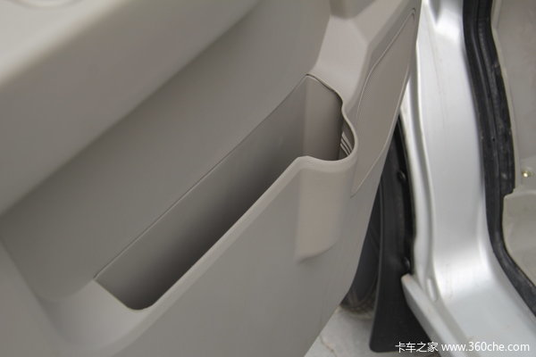 2012款开瑞 优劲 1.1L 75马力 双排微卡(基本型)驾驶室图（4/24）
