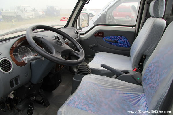 唐骏欧铃 赛菱系列 1.0L 60马力 汽油 单排栏板微卡驾驶室图（2/17）