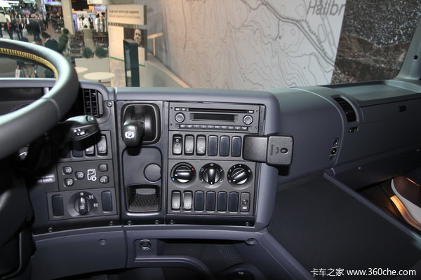 斯堪尼亚 G系列重卡 8X4 自卸车(G440 CB8x4MHZ)驾驶室图