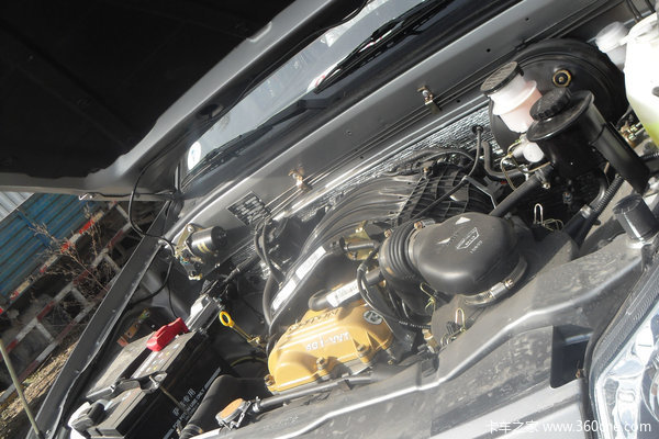 2012款福田 萨普Z 征服者 标准型 2.2L汽油 双排皮卡外观图（12/15）