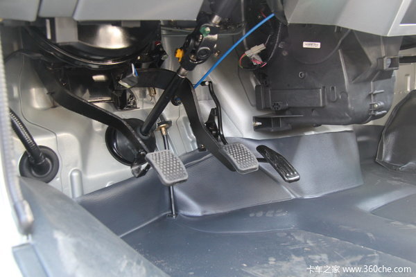 2012款长安 神骐 1.8L 54马力 柴油 双排微卡驾驶室图（2/34）