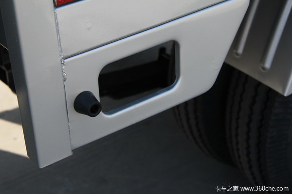 2012款长安 神骐 1.8L 54马力 柴油 双排微卡上装图（6/13）