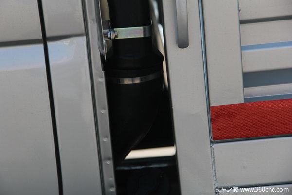 2012款长安 神骐 1.8L 54马力 柴油 双排微卡上装图（3/13）