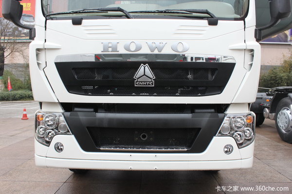 中国重汽 HOWO T5G重卡 210马力 4X2 载货车(底盘)(ZZ1167H451GD2/H6B7M)外观图（7/20）