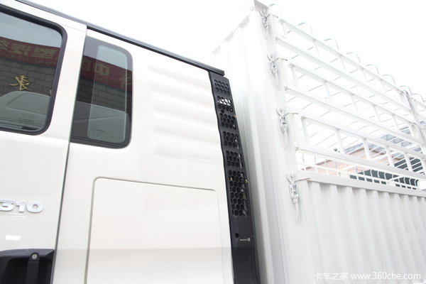 中国重汽 HOWO T5G重卡 310马力 6X2 仓栅载货车(ZZ5257CCYN56CGD1)上装图（1/7）
