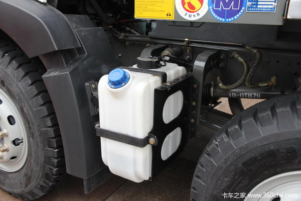 中国重汽 HOWO T5G系重卡 310马力 8X4 自卸车(ZZ3317N356GD2)底盘图（7/12）