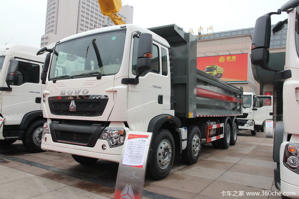 中国重汽 HOWO T5G系重卡 310马力 8X4 自卸车(ZZ3317N356GD2)外观图