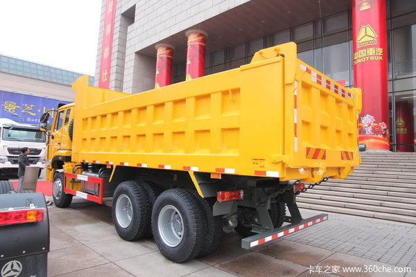 中国重汽 豪瀚重卡 300马力 6X4 自卸车(ZZ3255M3846C1)外观图（5/13）