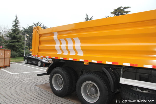 中国重汽 豪瀚重卡 300马力 8X4 自卸车(ZZ3315M3866C1)上装图