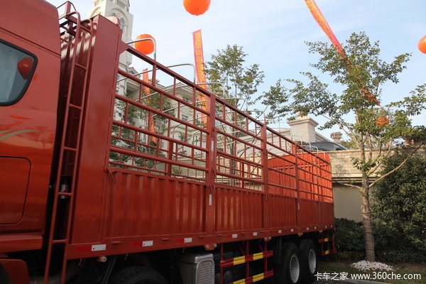 联合卡车U340 标载型 340马力 8X4 仓栅载货车(SQR5310CCYD6T6)上装图（4/5）