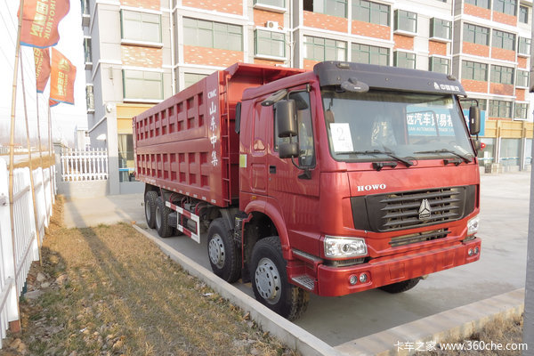 中国重汽 HOWO重卡 336马力 8X4 自卸车(ZZ3317N4267C1)外观图