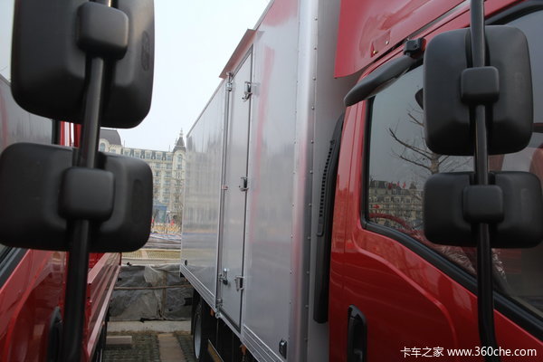 青岛解放 虎V 120马力 4X2 5.17米单排厢式载货车(CA5083XXYP40K2L2EA84-3)底盘图