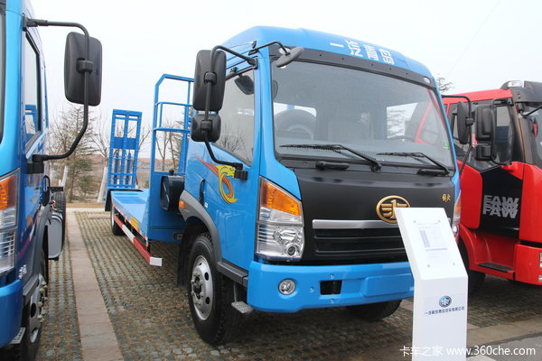 青岛解放 赛龙中卡 160马力 4X2 排半栏板载货车(CA5161CCYPK2L2EA80-1)