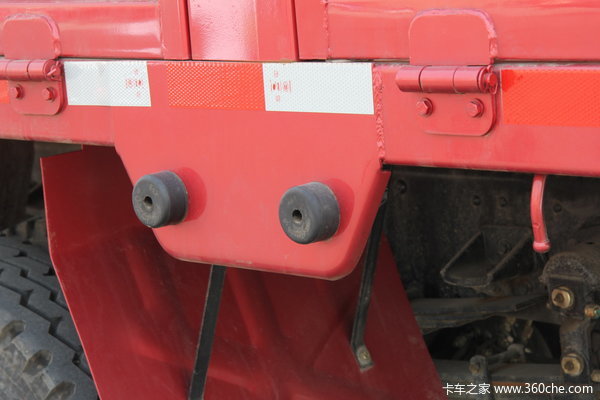 福田 奥铃CTX中卡 154马力 4X2 栏板载货车(BJ1139VJPEK-FB)上装图（14/19）