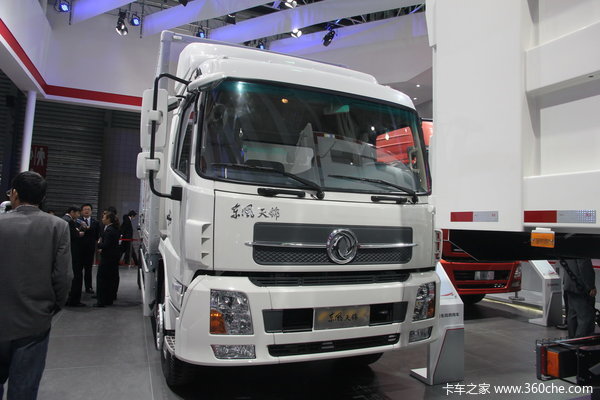东风 天锦中卡 210马力 4X2 (快速物流)厢式载货车(DFL5160XXYBX1A)