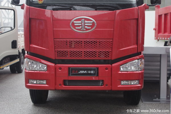 2013款 解放 J6M重卡 280马力 8X4 自卸车(CA3310P63K2L2T4E4)外观图（10/15）