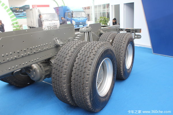 中国重汽 SITRAK C7H重卡 360马力 6X4 自卸车(底盘)(ZZ1256N404MD1)底盘图（10/21）