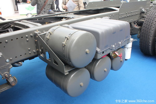 中国重汽 SITRAK C7H重卡 360马力 6X4 自卸车(底盘)(ZZ1256N404MD1)底盘图（6/21）