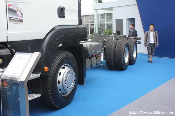 中国重汽 SITRAK C7H重卡 360马力 6X4 自卸车(底盘)(ZZ1256N404MD1)底盘图（2/21）