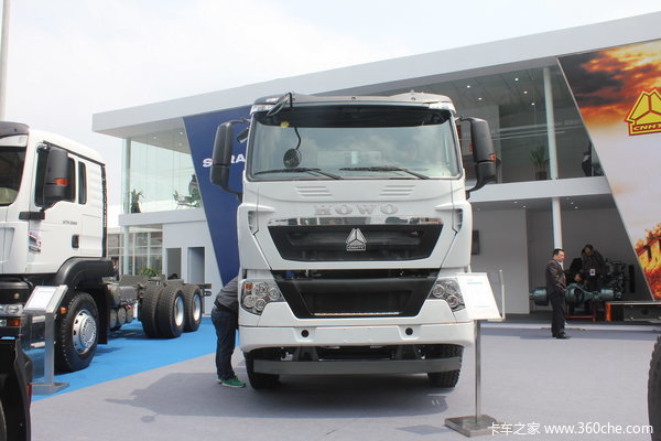 中国重汽 HOWO T7H重卡 360马力 6X4 自卸车(底盘)(ZZ3257N384MD1)外观图（17/17）