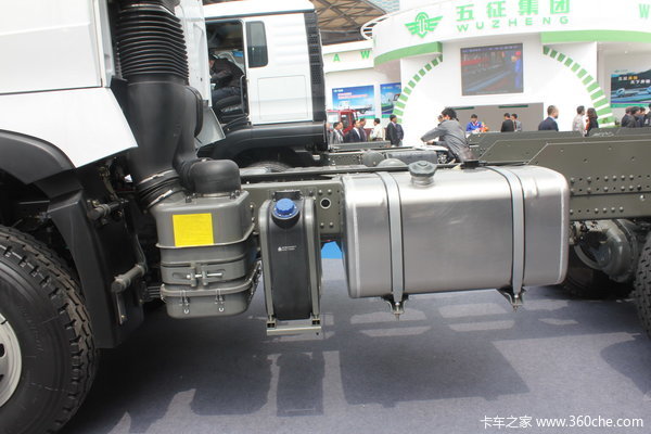 中国重汽 HOWO T7H重卡 360马力 6X4 自卸车(底盘)(ZZ3257N384MD1)底盘图（8/49）