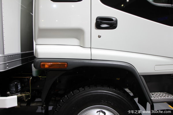 庆铃 FVZ重卡 300马力 6X4 厢式载货车(QL1250RTFZ)外观图（7/26）