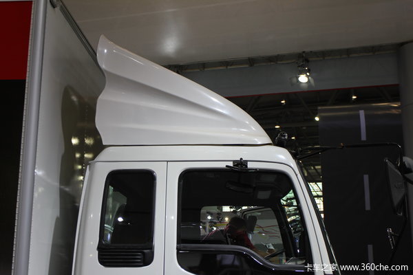 庆铃 FVZ重卡 300马力 6X4 厢式载货车(QL1250RTFZ)外观图（4/26）