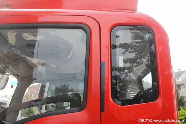 中国重汽 HOWO中卡 154马力 4X2 载货车(底盘)(ZZ1087F381CD183)外观图（15/19）