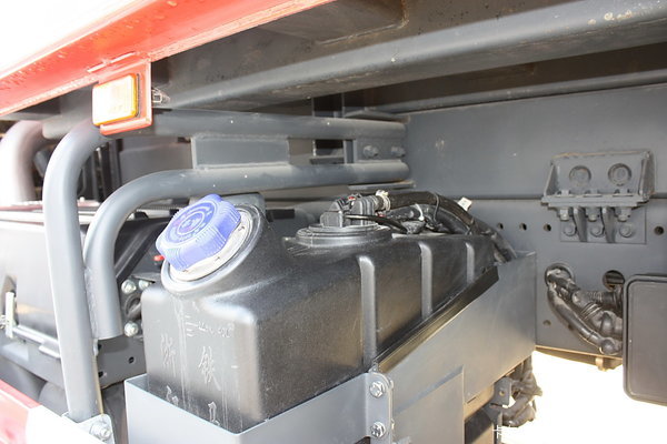 2013款解放 J6P重卡 350马力 6X4 自卸车(CA3250P66K2L1T1AE4)底盘图（21/25）