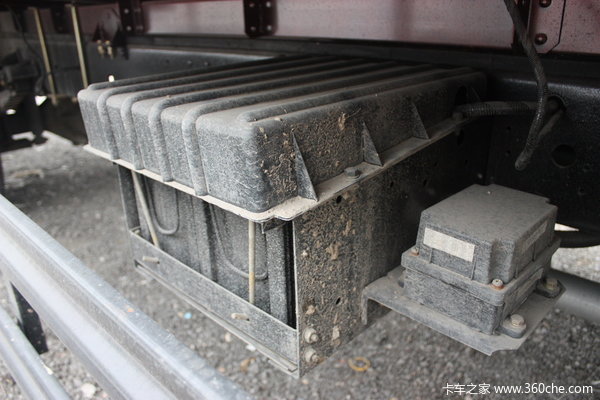 福田 欧马可5系 170马力 4X2 栏板载货车(BJ1129VHPEG-1)底盘图（8/11）
