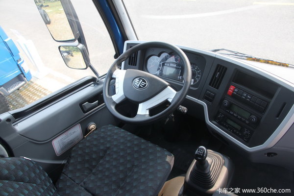青岛解放 龙V中卡 160马力 4X2 排半栏板载货车(CA1168PK2L2E4A80)驾驶室图（28/29）