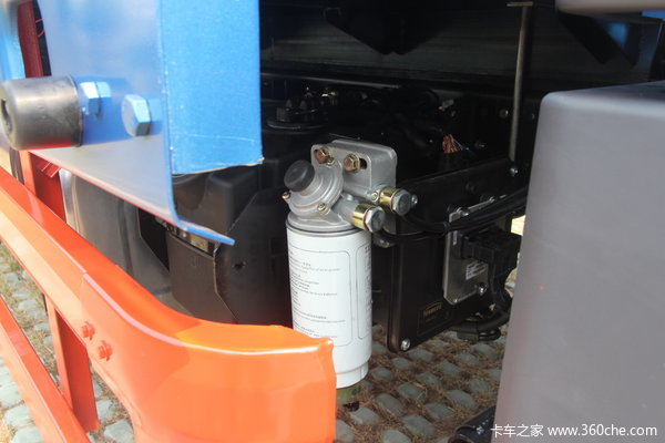 青岛解放 龙V中卡 160马力 4X2 排半栏板载货车(CA1168PK2L2E4A80)底盘图（22/22）