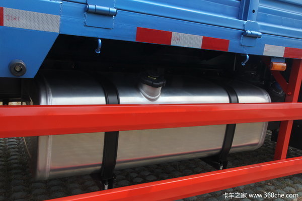 青岛解放 龙V中卡 160马力 4X2 排半栏板载货车(CA1168PK2L2E4A80)底盘图（19/22）