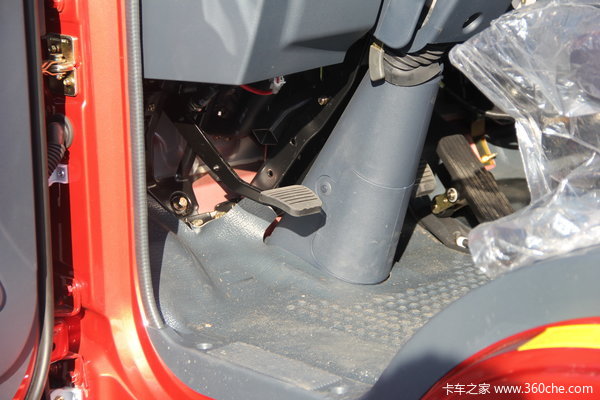 一汽通用 F330速豹 150马力 4X2 5.2米单排栏板(CA1093PK45L3E1)驾驶室图（5/42）
