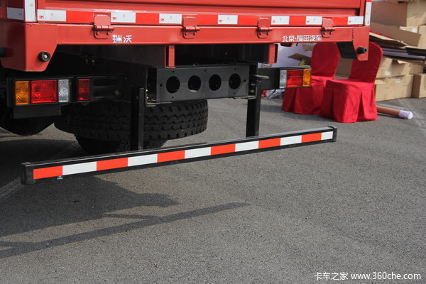 福田 瑞沃 170马力 4X2 栏板载货车(BJ1165VKPEG-1)上装图（16/22）