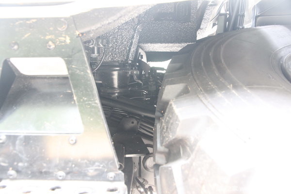 奔驰 Unimog系列 220马力 4X4 越野救护车(型号U4000)底盘图（63/80）