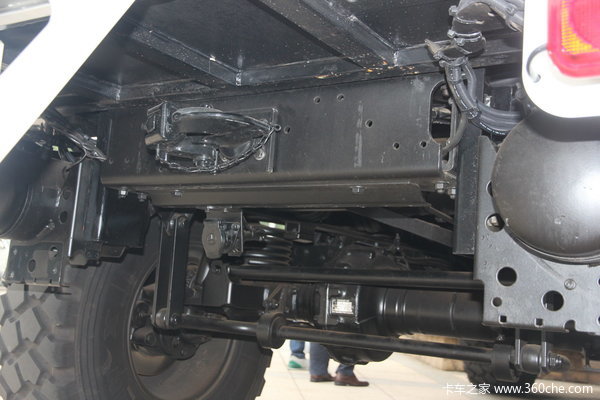 奔驰 Unimog系列 220马力 4X4 越野救护车(型号U4000)底盘图（41/80）