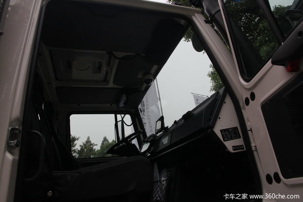 奔驰 Unimog系列 220马力 4X4 越野救护车(型号U4000)底盘图（29/80）