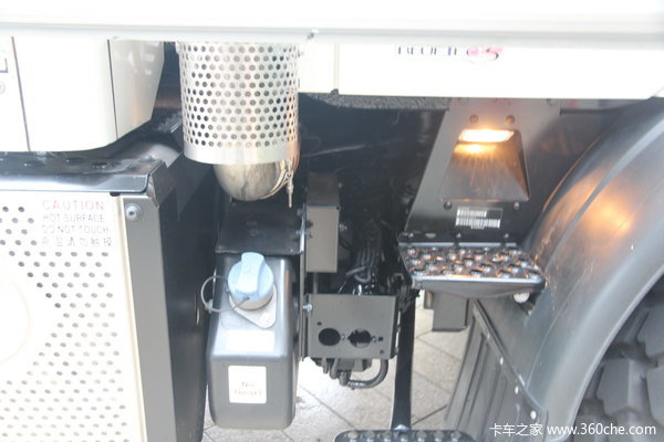 奔驰 Unimog系列 220马力 4X4 越野救护车(型号U4000)底盘图（24/80）
