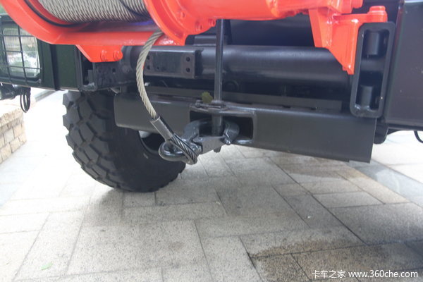 奔驰 Unimog系列 220马力 4X4 越野救护车(型号U4000)底盘图（2/80）