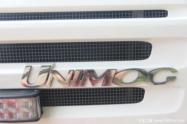 奔驰 Unimog系列 220马力 4X4 越野救护车(型号U4000)外观图（32/46）