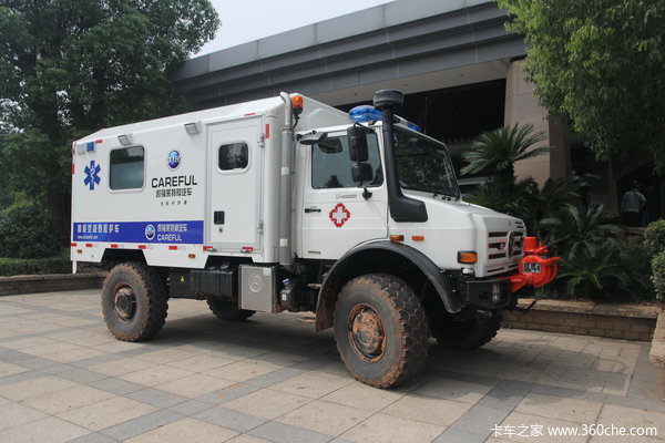 奔驰 Unimog系列 220马力 4X4 越野救护车(型号U4000)外观图（16/46）