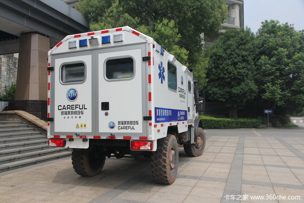 奔驰 Unimog系列 220马力 4X4 越野救护车(型号U4000)外观图（10/46）
