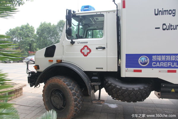 奔驰 Unimog系列 220马力 4X4 越野救护车(型号U4000)外观图（5/46）
