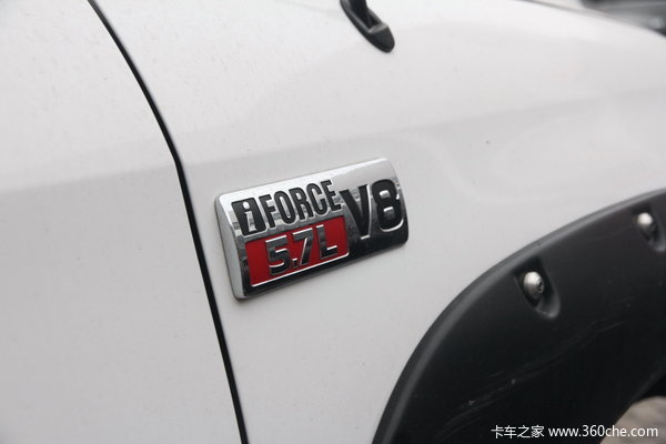 2011款丰田 坦途5700 越野改装版 5.7L汽油 四驱 双排皮卡 外观图（7/50）