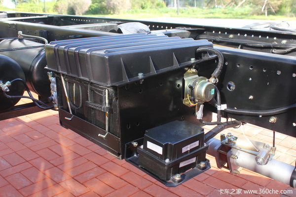 福田 欧马可5系 168马力 排半仓栅载货车底盘(BJ5169CCY-AB)底盘图（19/30）