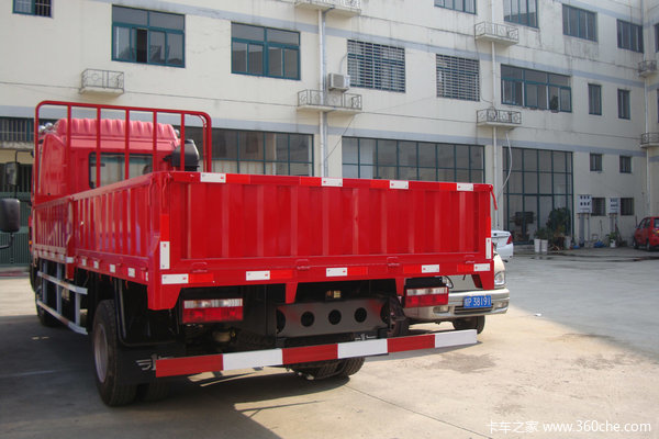 江淮 格尔发K3系列中卡 130马力 4X2 栏板载货车(HFC1101KR1ZT)外观图（4/7）